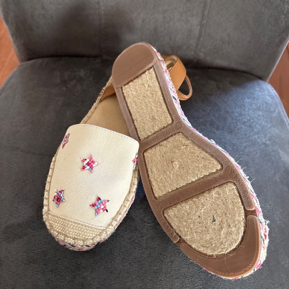 Women ‘s Talbots Izzy D’Orsay Embroidered Canvas Espadrille Sandals Shoes 7 - Picture 5 of 6
